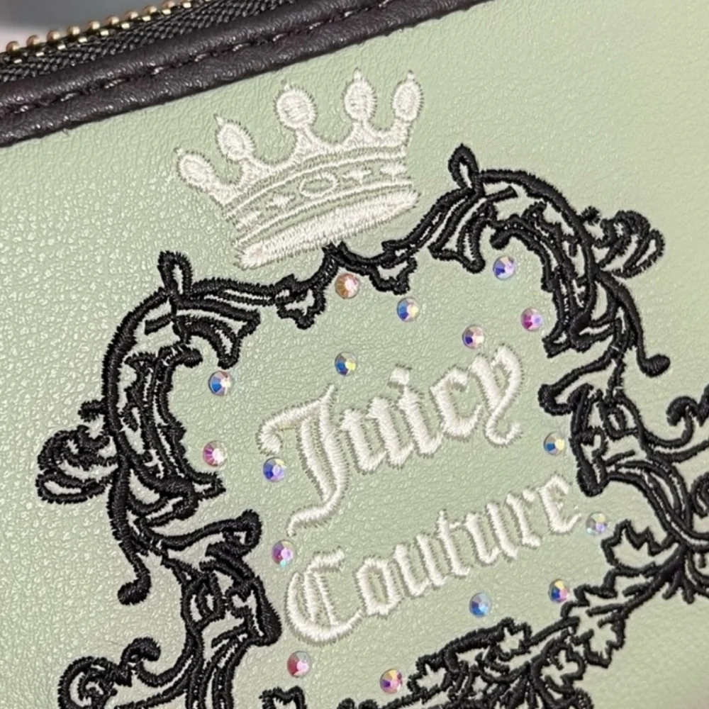 💚▪️Juicy Couture▪️ Sage Green Wallet Purse NWT come in gift box